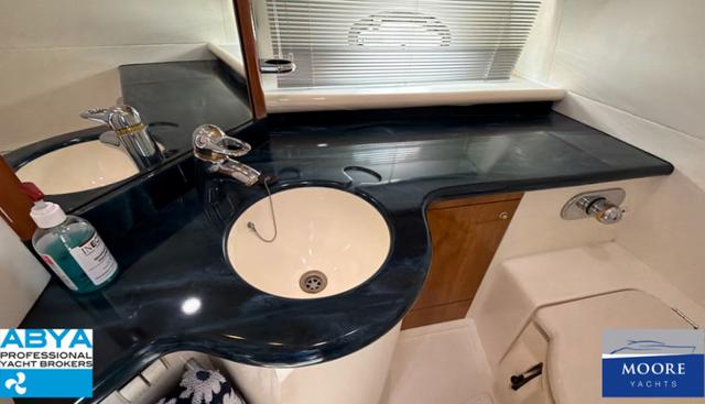 Splash yacht for sale 29
