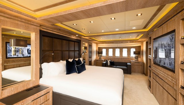 Royale X yacht for sale 10