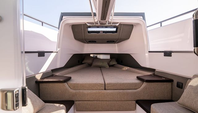 BLUTO yacht for sale 3