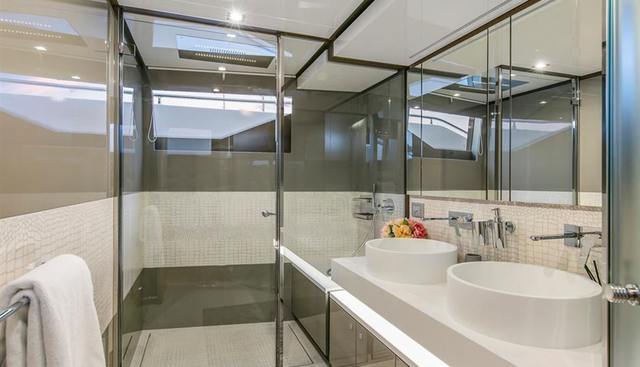 Lontano yacht for sale 10