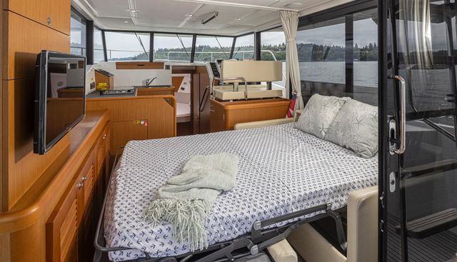 Cheers yacht for sale 28