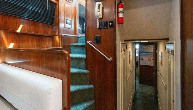 noname yacht for sale 30