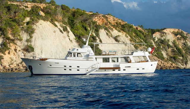 MONARA yacht for sale 25