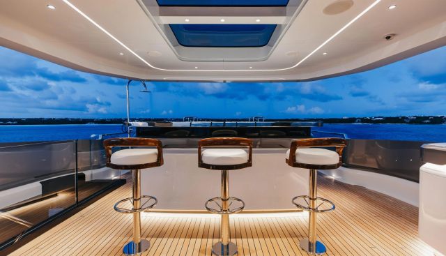 Daybreak yacht for sale 32