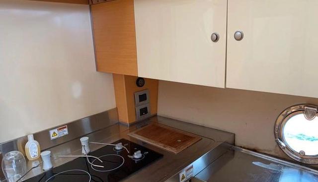 Family Affair yacht for sale 30