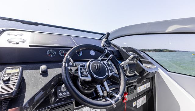 noname yacht for sale 33