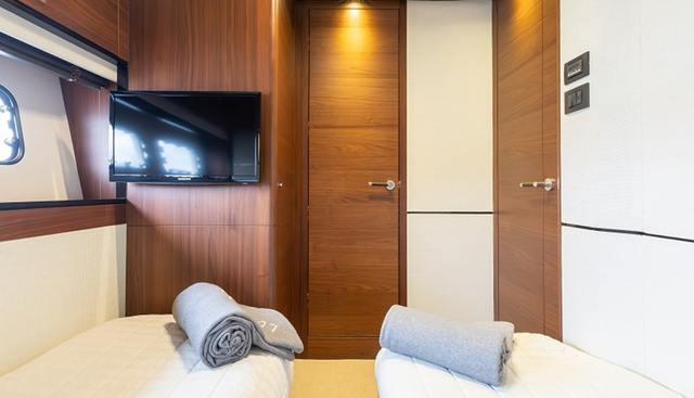 Lady Luckey yacht for sale 19