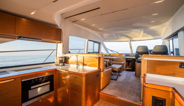 Valluga yacht for sale 22