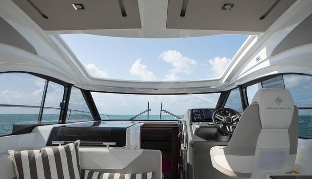 noname yacht for sale 15