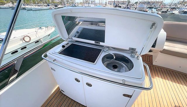 P54 yacht for sale 9