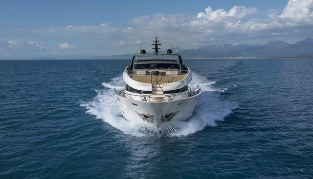 FOUR JOYS yacht for sale 9