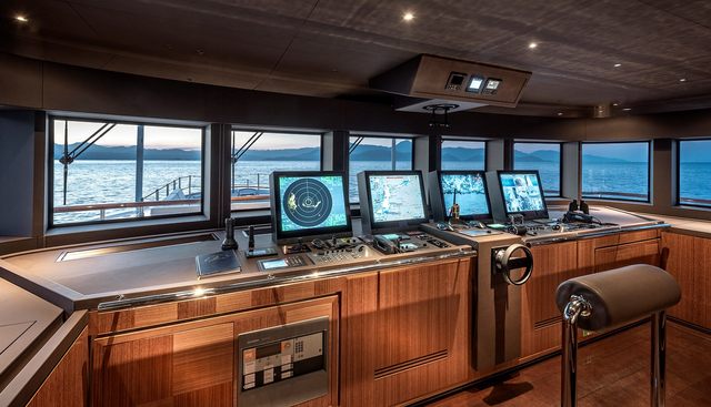 SUNRISE yacht for sale 32