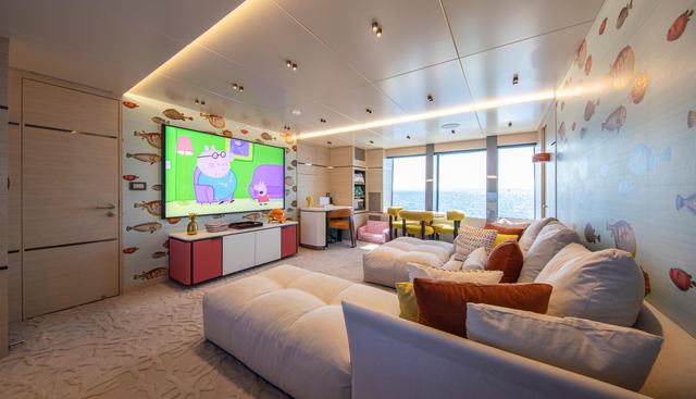 37XP-17 yacht for sale 39