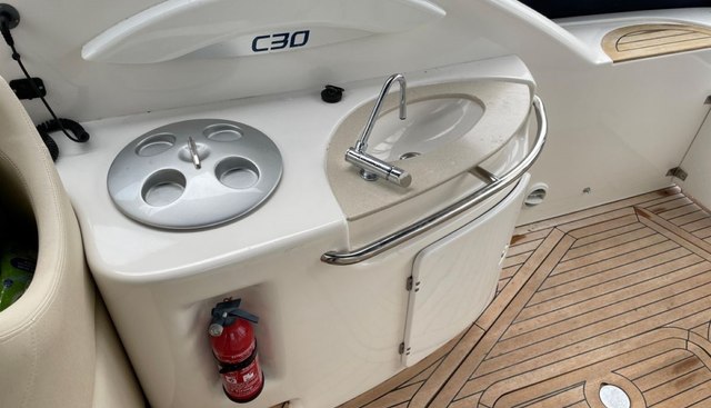 Gin Trap yacht for sale 28