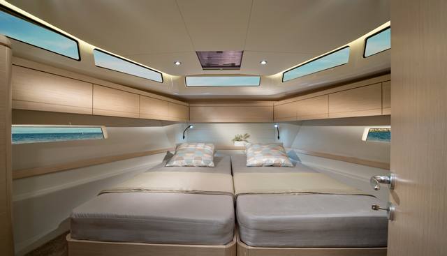 Greenline 39 yacht for sale 7