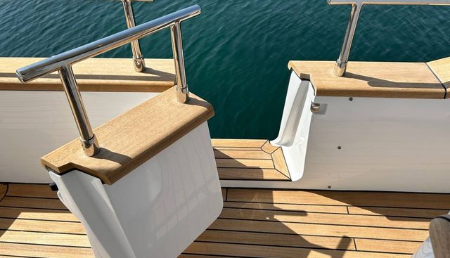 Sirena 58  yacht for sale 39