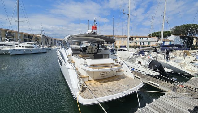 Bozzie yacht for sale 17