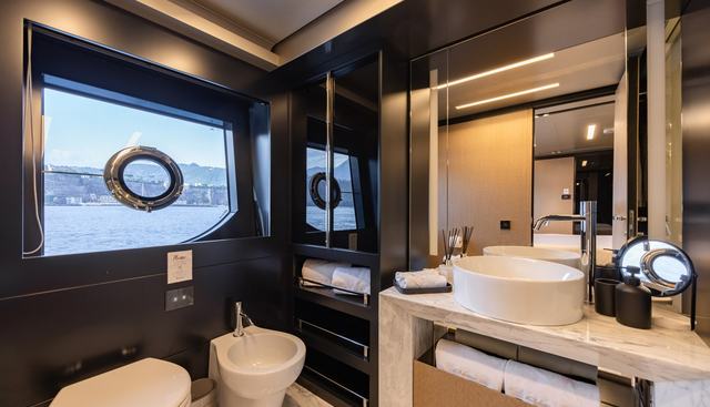 STILE DI VITA yacht for sale 27
