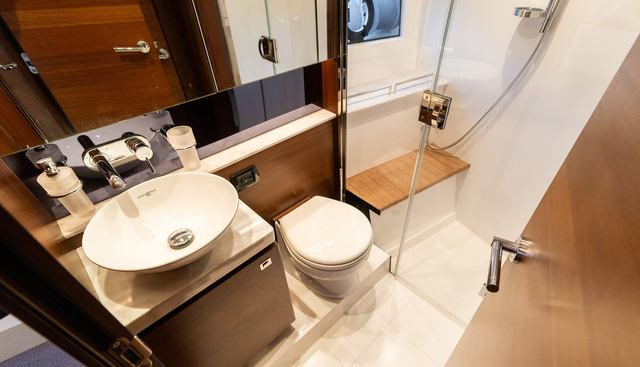 NO WORRIES OF HAMBLE yacht for sale 29