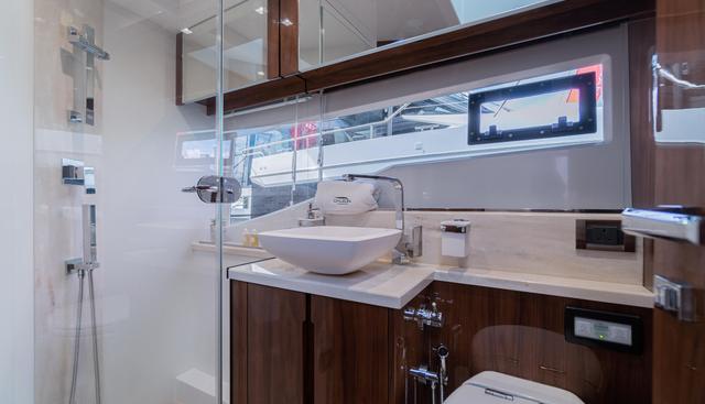 ALLOUISE yacht for sale 34