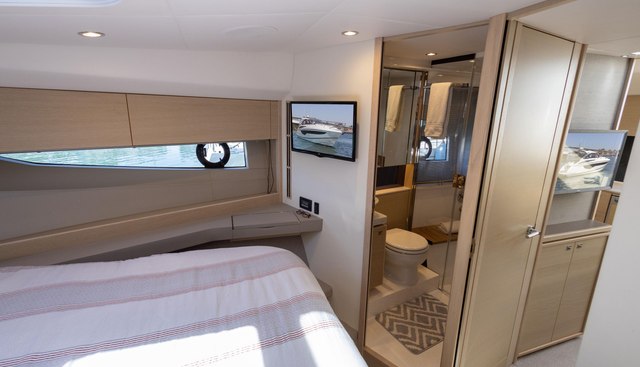 Capricho yacht for sale 23