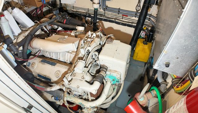 Hooch yacht for sale 44