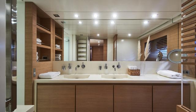Hummingbird yacht for sale 13