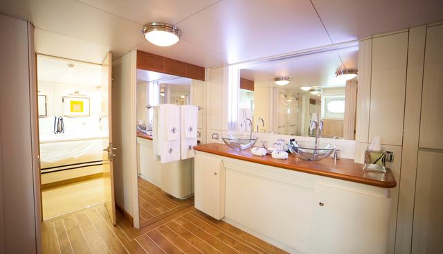 OCEANA yacht for sale 18