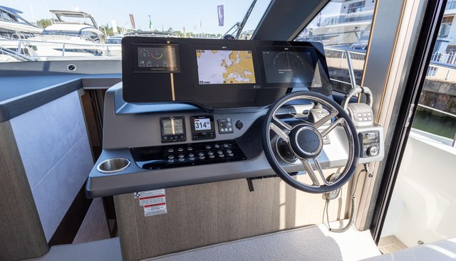 GN440FLY-016 yacht for sale 107