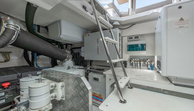 DOLCE VITA yacht for sale 84