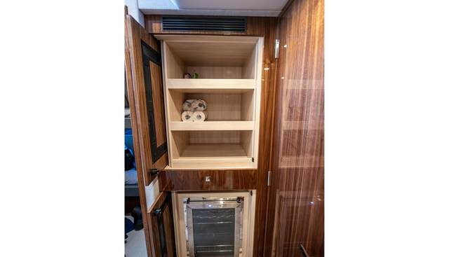 CNTRL-SALT-DEL yacht for sale 54