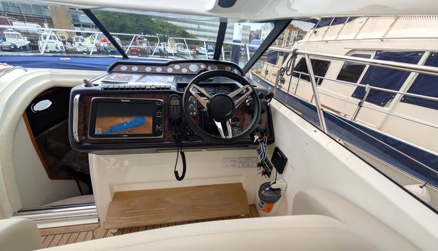Getaway yacht for sale 4