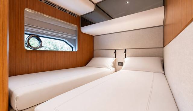 2025 FERRETTI 670 KATRIN I yacht for sale 25
