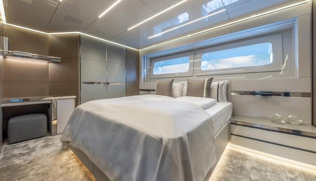 NO STRESS yacht for sale 22