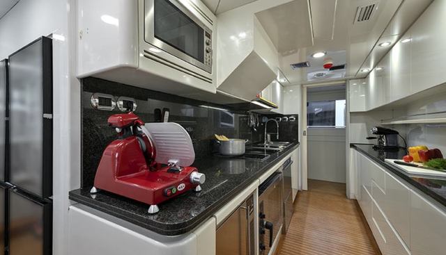 Don Ciro yacht for sale 17