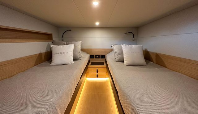 Kayenne yacht for sale 4