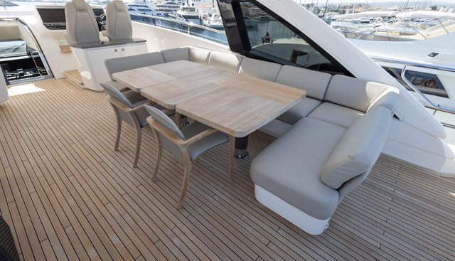Metaquotes yacht for sale 32