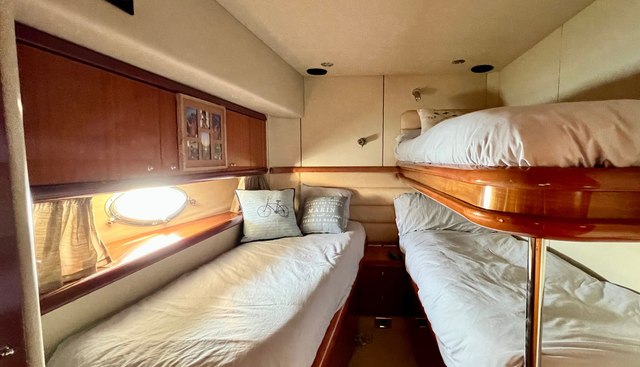 STABILIZED Gotama Uno yacht for sale 27