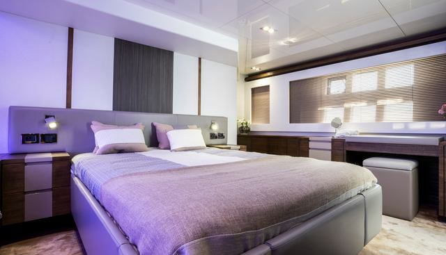 Pearl One yacht for sale 17