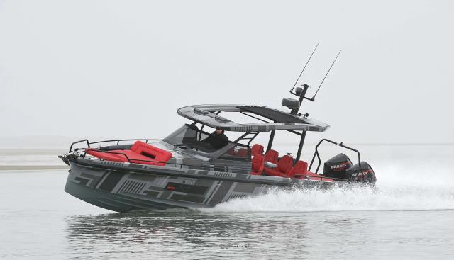 Brabus Shadow 900 Sun Top yacht for sale 14