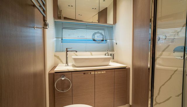 LA RUBIA yacht for sale 40