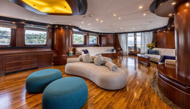 HOLIDAY yacht for sale 8