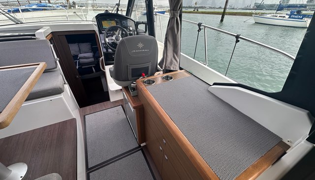 Sea Esta yacht for sale 9