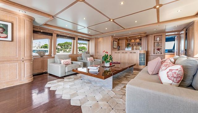 SOHO yacht for sale 17