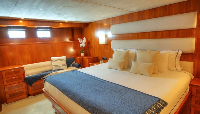 VOYAGER yacht for sale 12