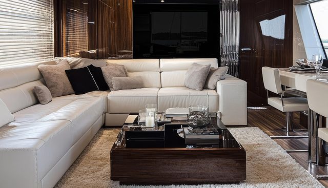 TD77-FLY yacht for sale 5
