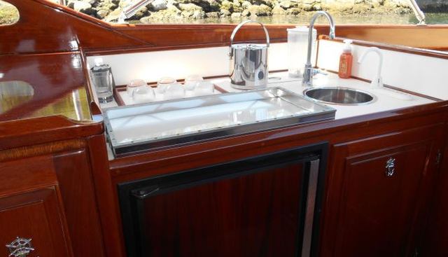 Dazzler yacht for sale 28