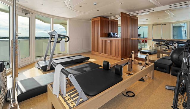 JUST B yacht for sale 39