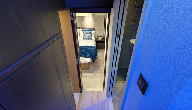 noname yacht for sale 30