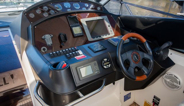 CHEERS ALL yacht for sale 25